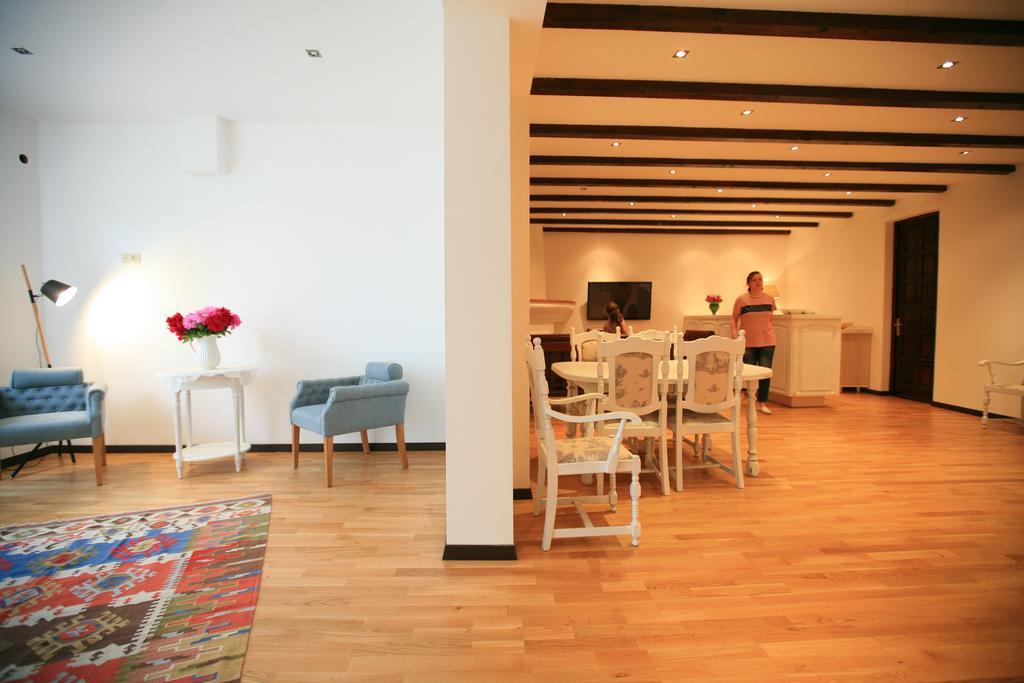 Vera House Tbilisi Esterno foto