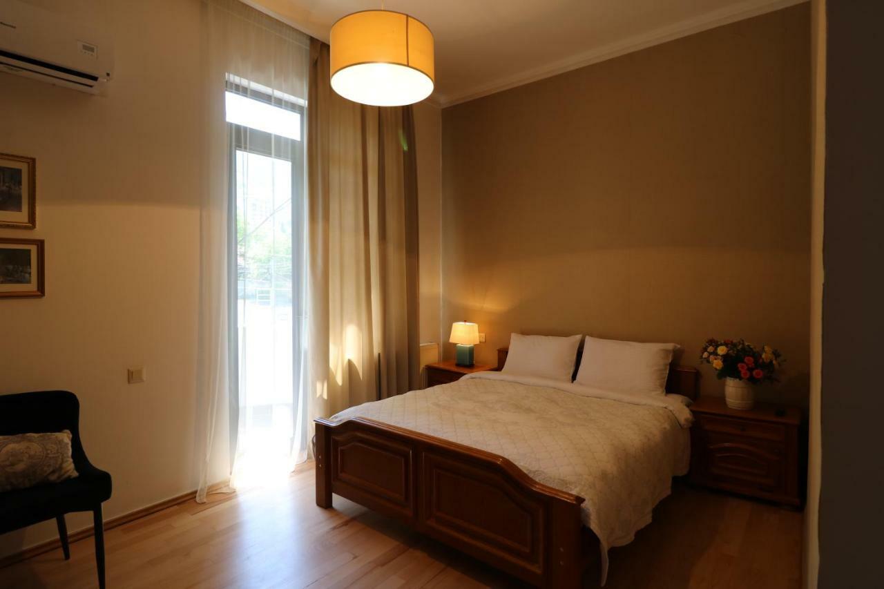 Vera House Tbilisi Esterno foto