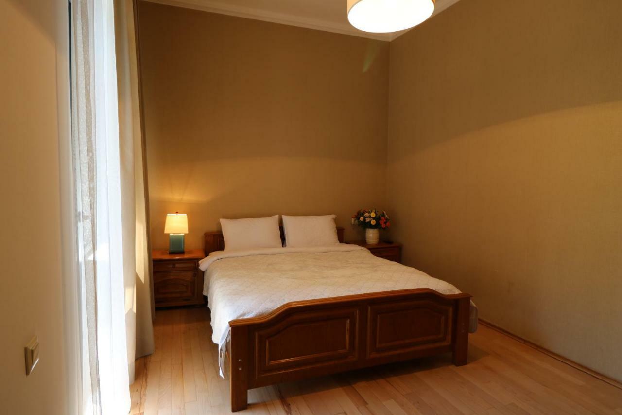 Vera House Tbilisi Esterno foto