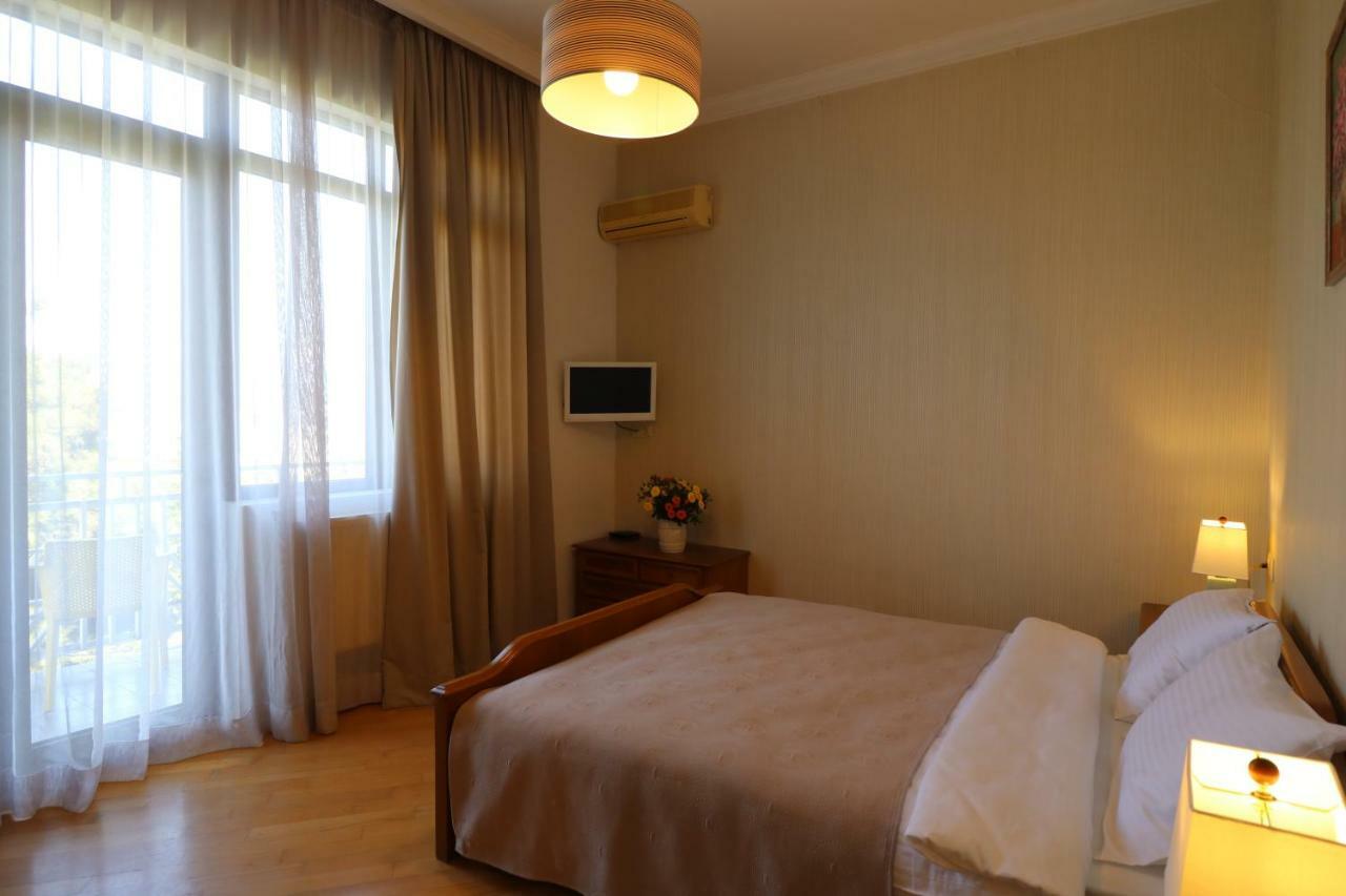 Vera House Tbilisi Esterno foto